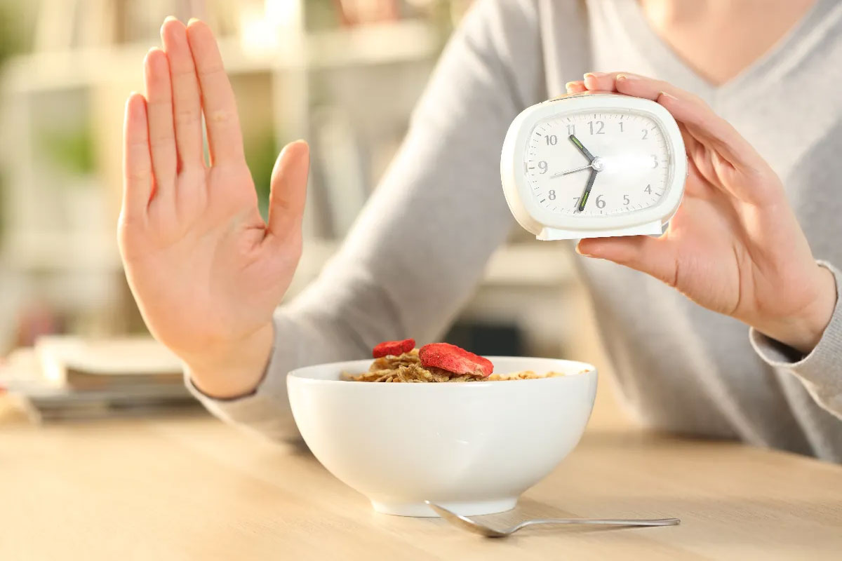 فستینگ متناوب چیست